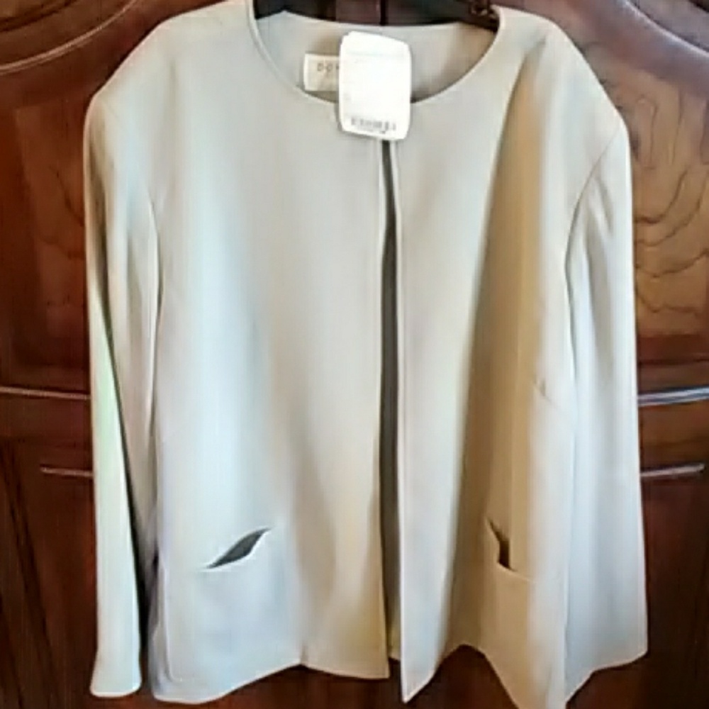 DONCASTER SIGNATURE Creme Jacket NWT